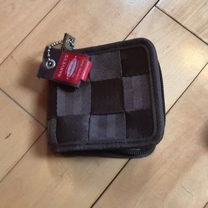 Harvey wallet